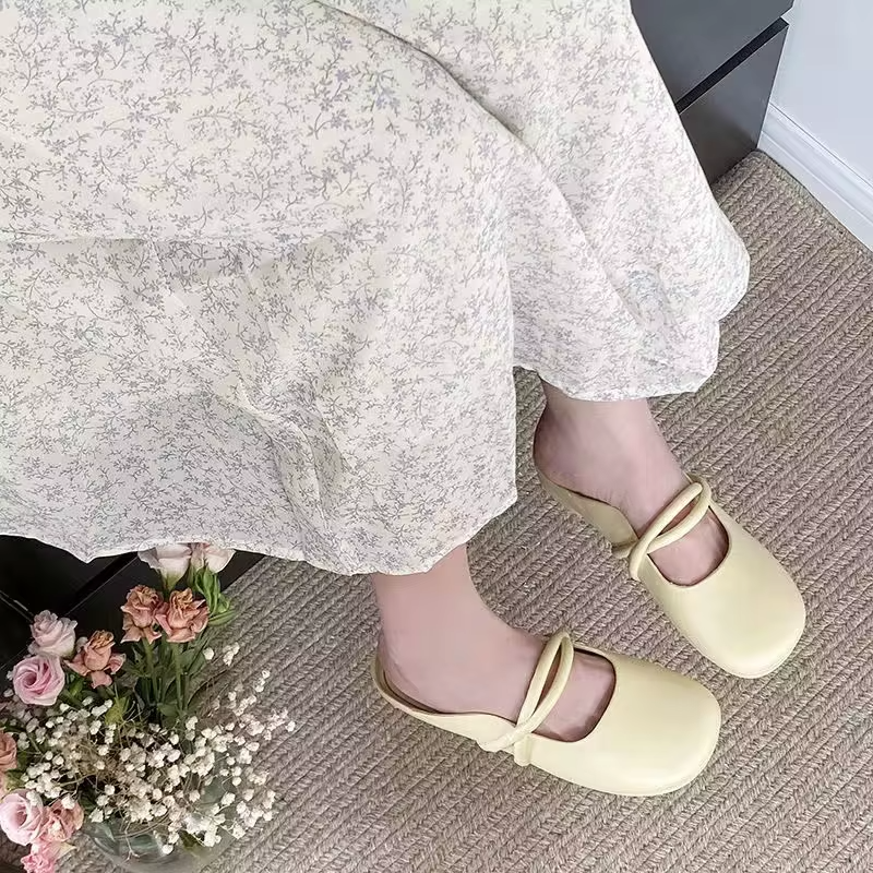 Women Sandals Summer Fashion EVA Lightweight Outdoor Women's Shoes Anti Slip Thick Sole Beach Slides Girls' Garden Shoes